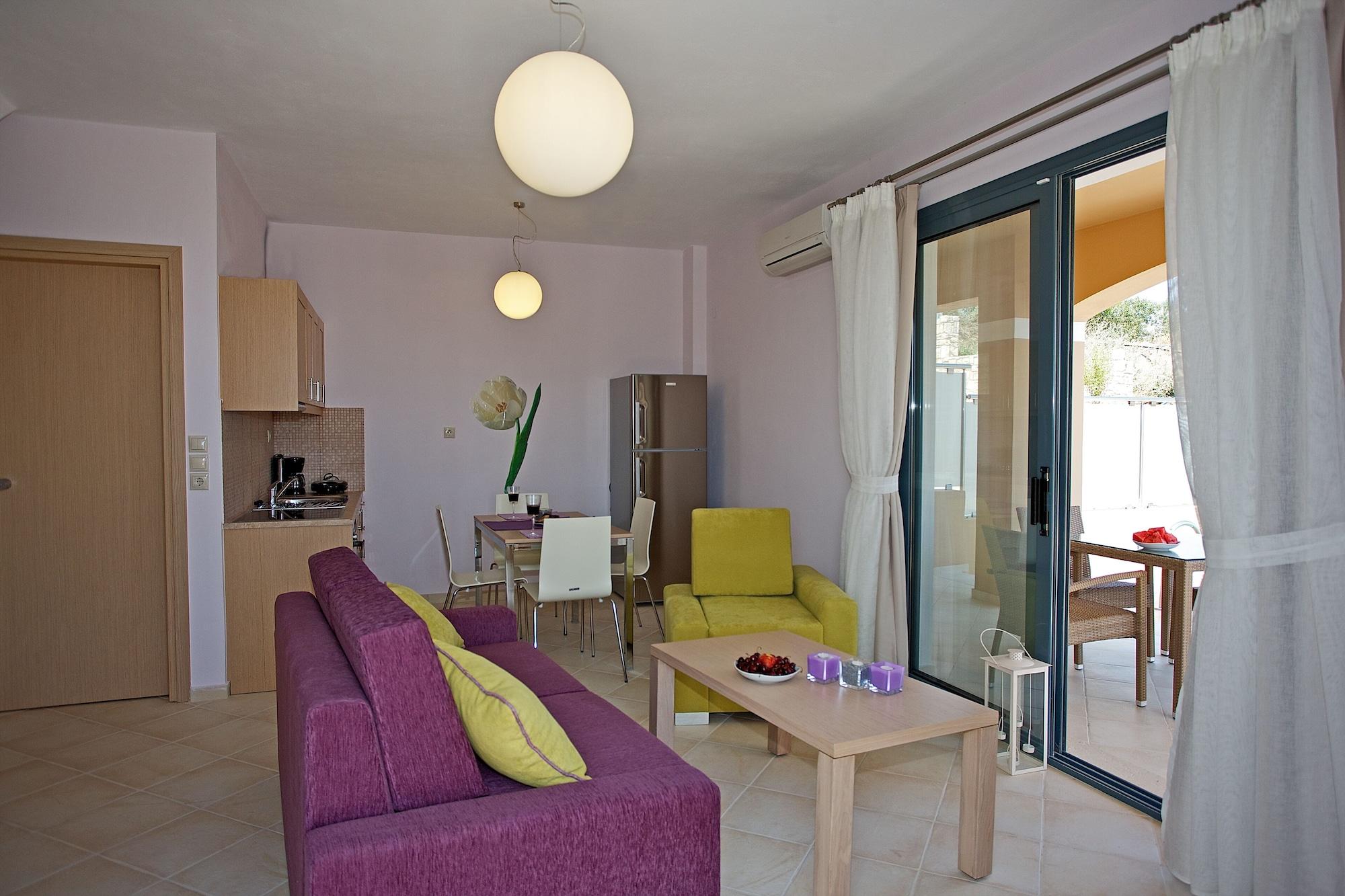 Carme Villas Adelianos Kampos Exterior photo